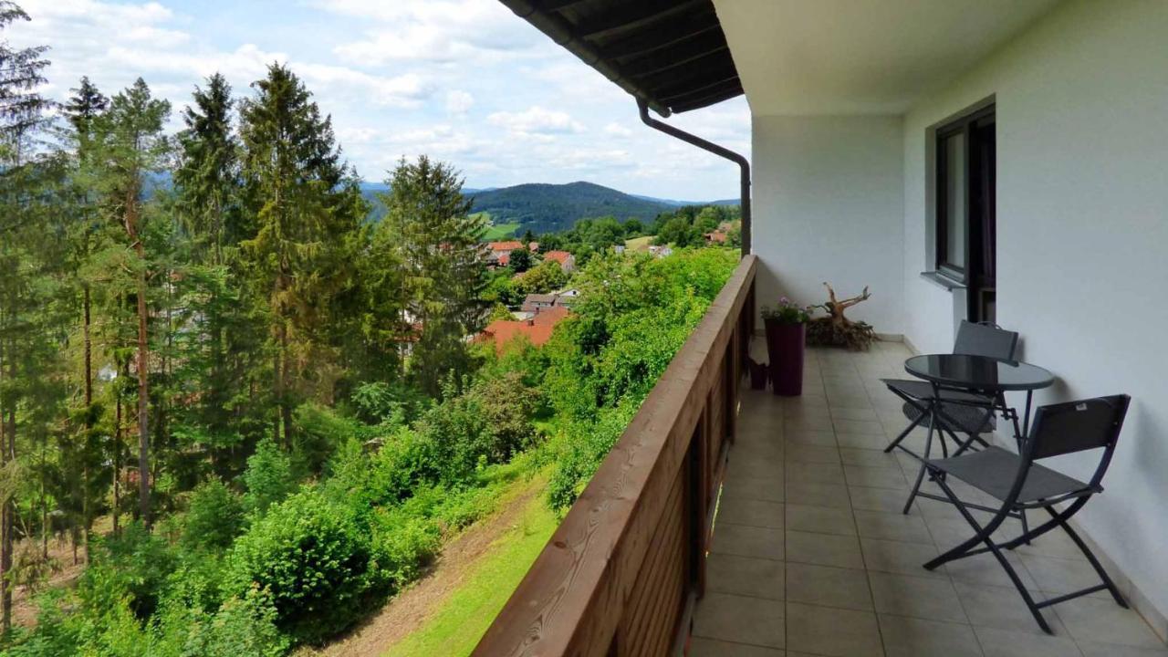 Haus Der 5 Kontinente Apartman Böbrach Kültér fotó