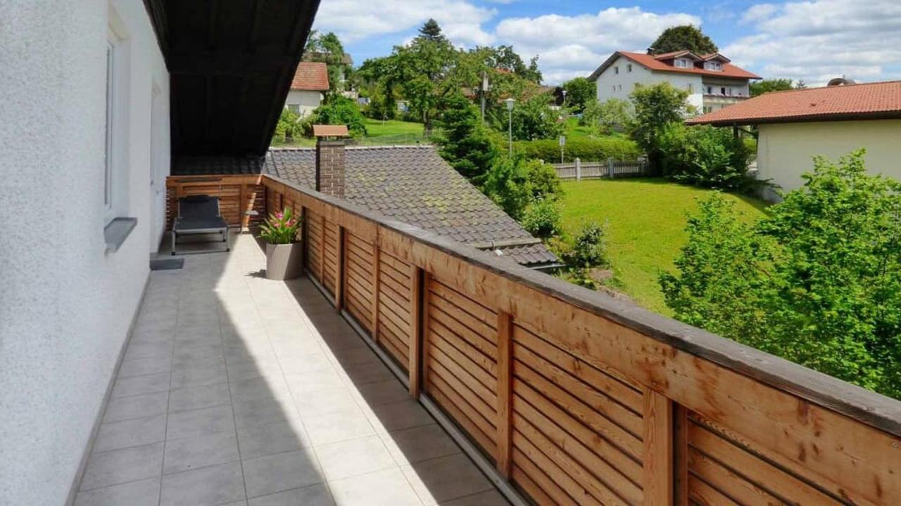 Haus Der 5 Kontinente Apartman Böbrach Kültér fotó